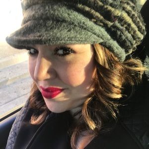 Meet your Posher, Sonia